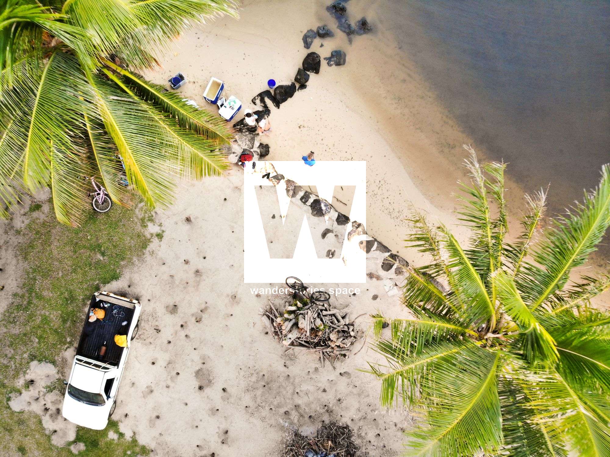 beach car moorea french polynesia