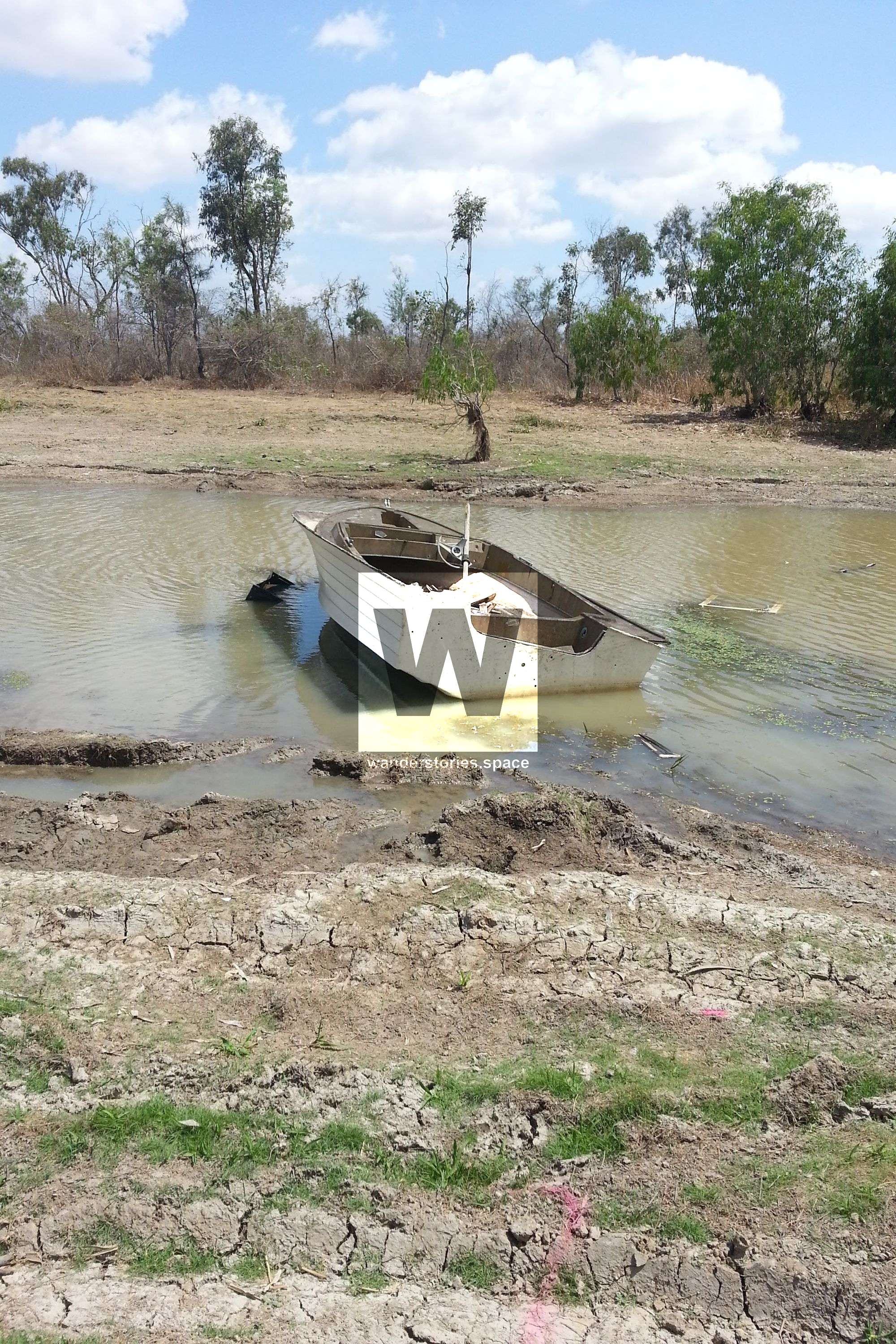 abandoned boat rubbish illegal dumping litter townsville 1