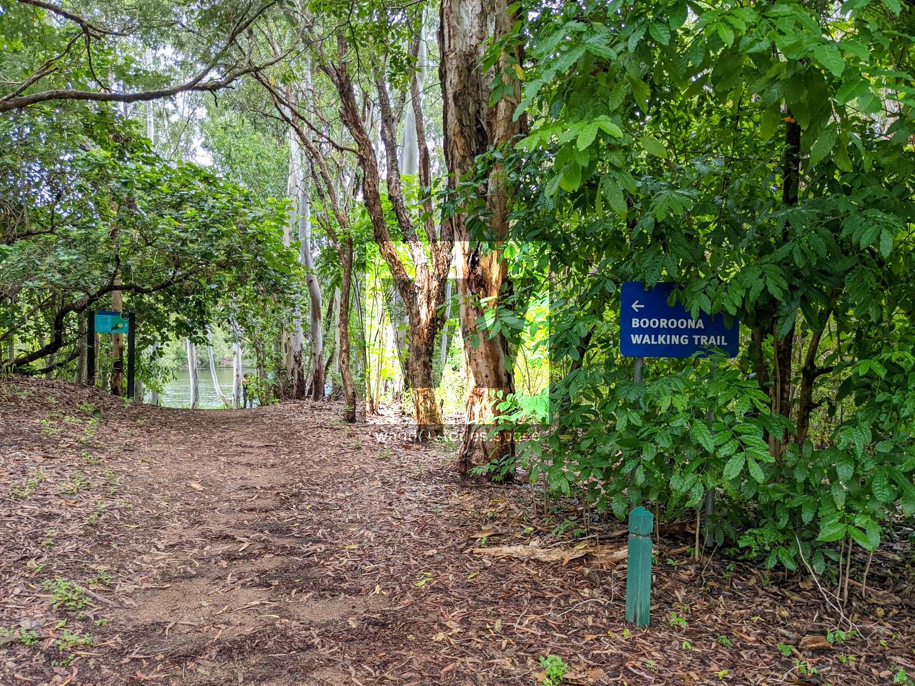booroona trail sign